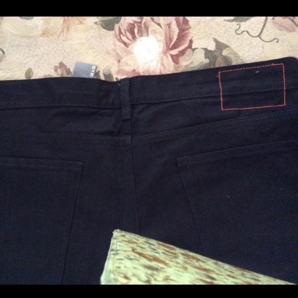 Jeans - Picture 2 of 3